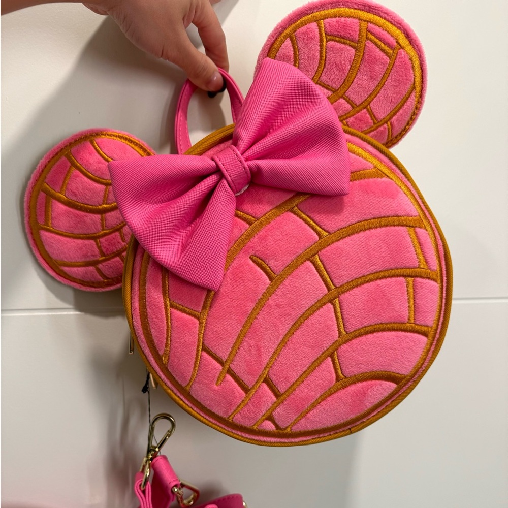 Disney Loungefly Concha Bag